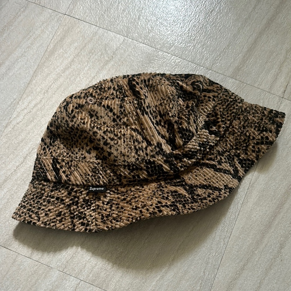 Supreme Snake Pattern Bucket Hat